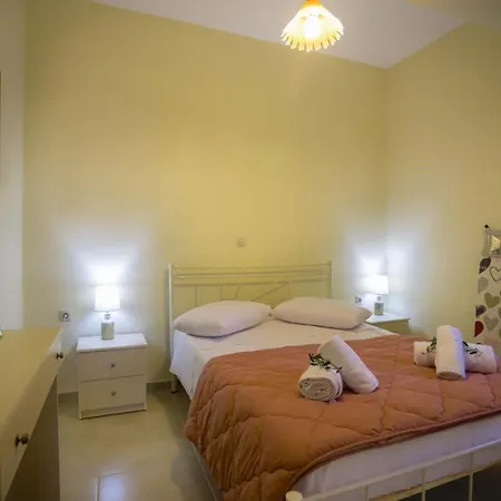 Christina's House By Guestcorfu Casa vacanze Kastellanoi (Parelioi, Corfu)